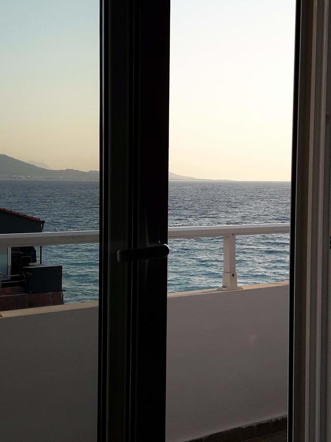 A Unique Seaside View!!! Lägenhet Rhodes City Exteriör bild